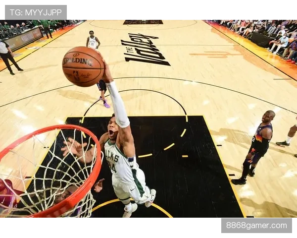 字母哥家冰箱里只放蛋白粉和冰块？